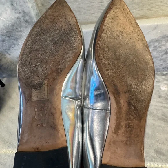 Tory Burch pointy skimmer with pearl logo 9.5m - Picture 2 of 10